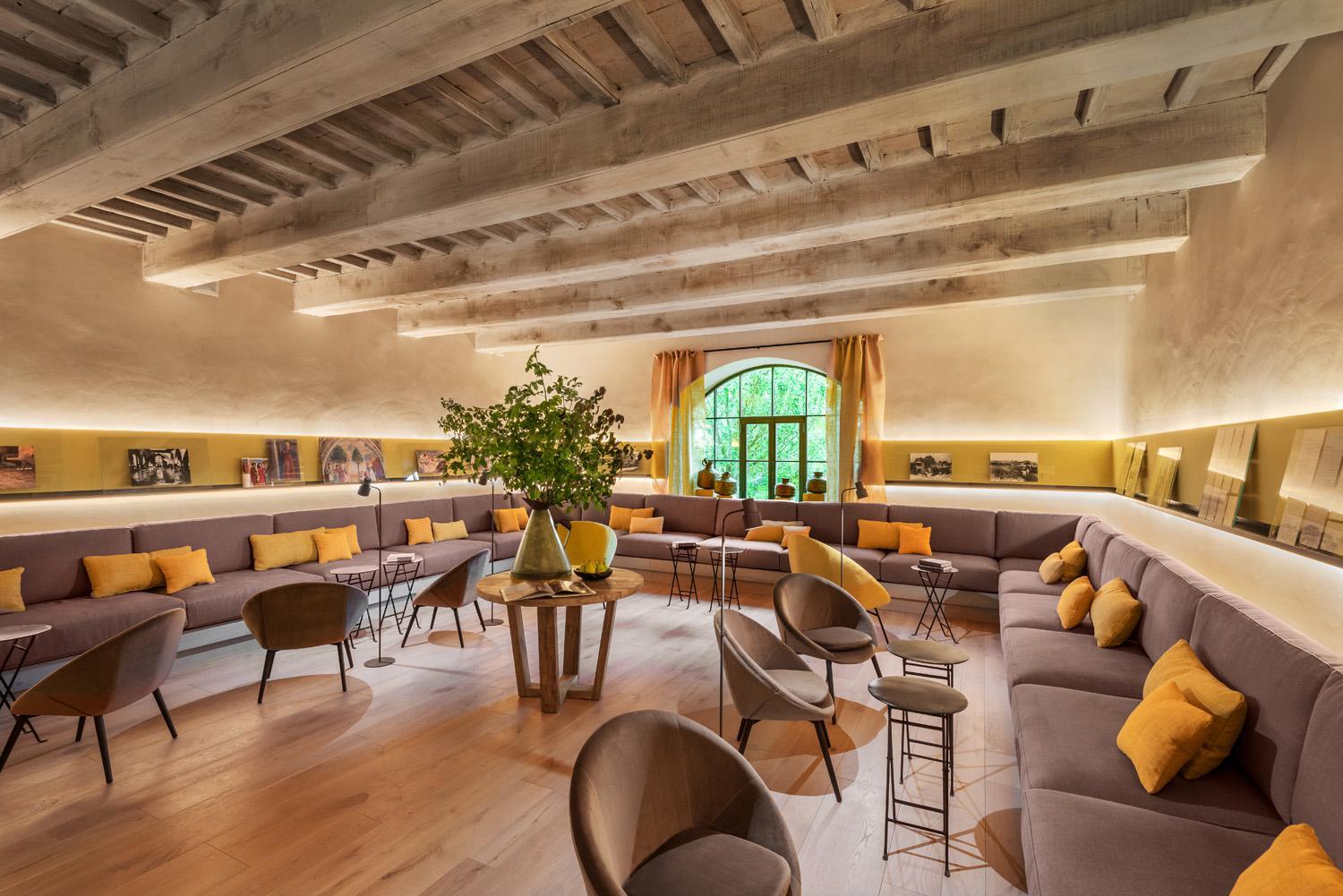 Hotel Badia Di Pomaio 5*